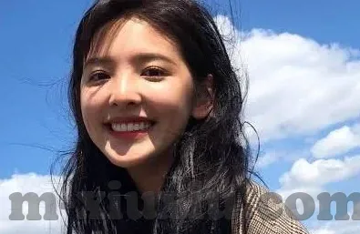 人妻与邻家小鬼-邻家小鬼与人妻的温馨日常